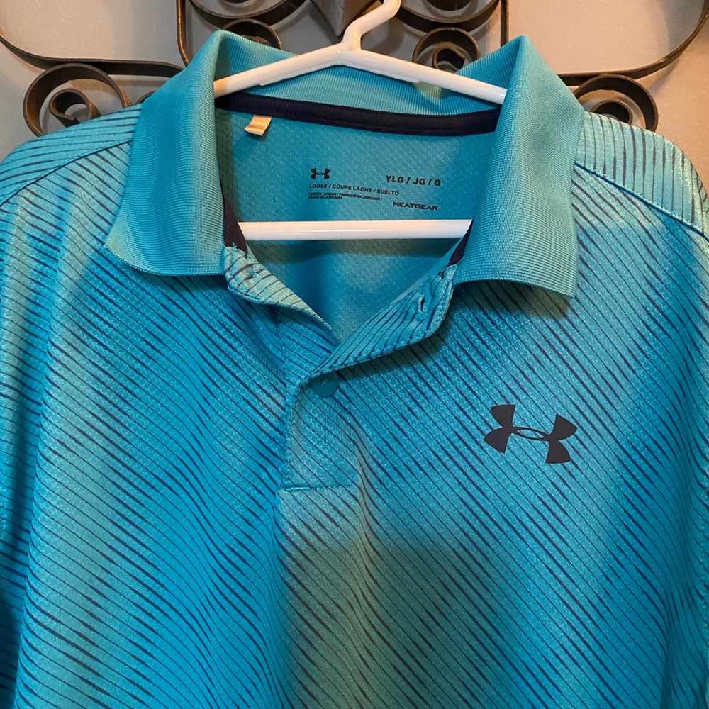 Boys size large golf polo ⛳️
